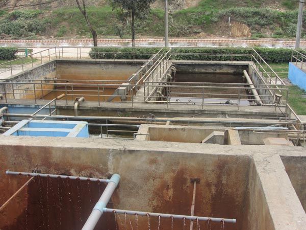 bọc composite bể chứa nước thải