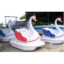 Thiên nga đạp nước Composite FRP