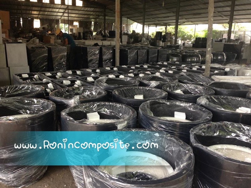 Chậu hoa Composite